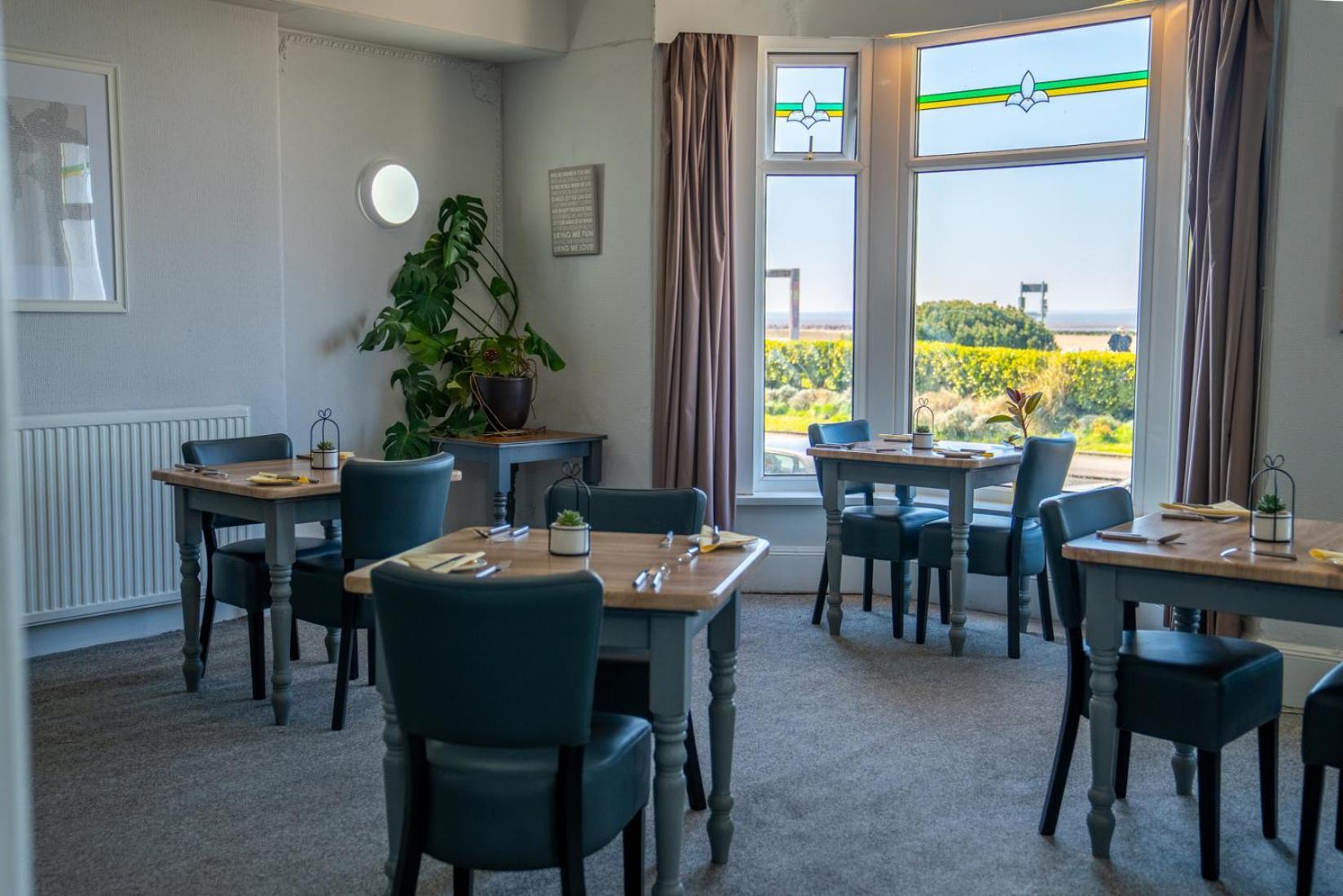 The Clifton Seafront Hotel Morecambe Eksteriør billede